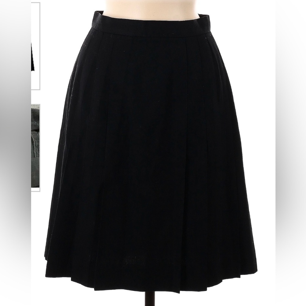 Talbots women’s Pleated skirt